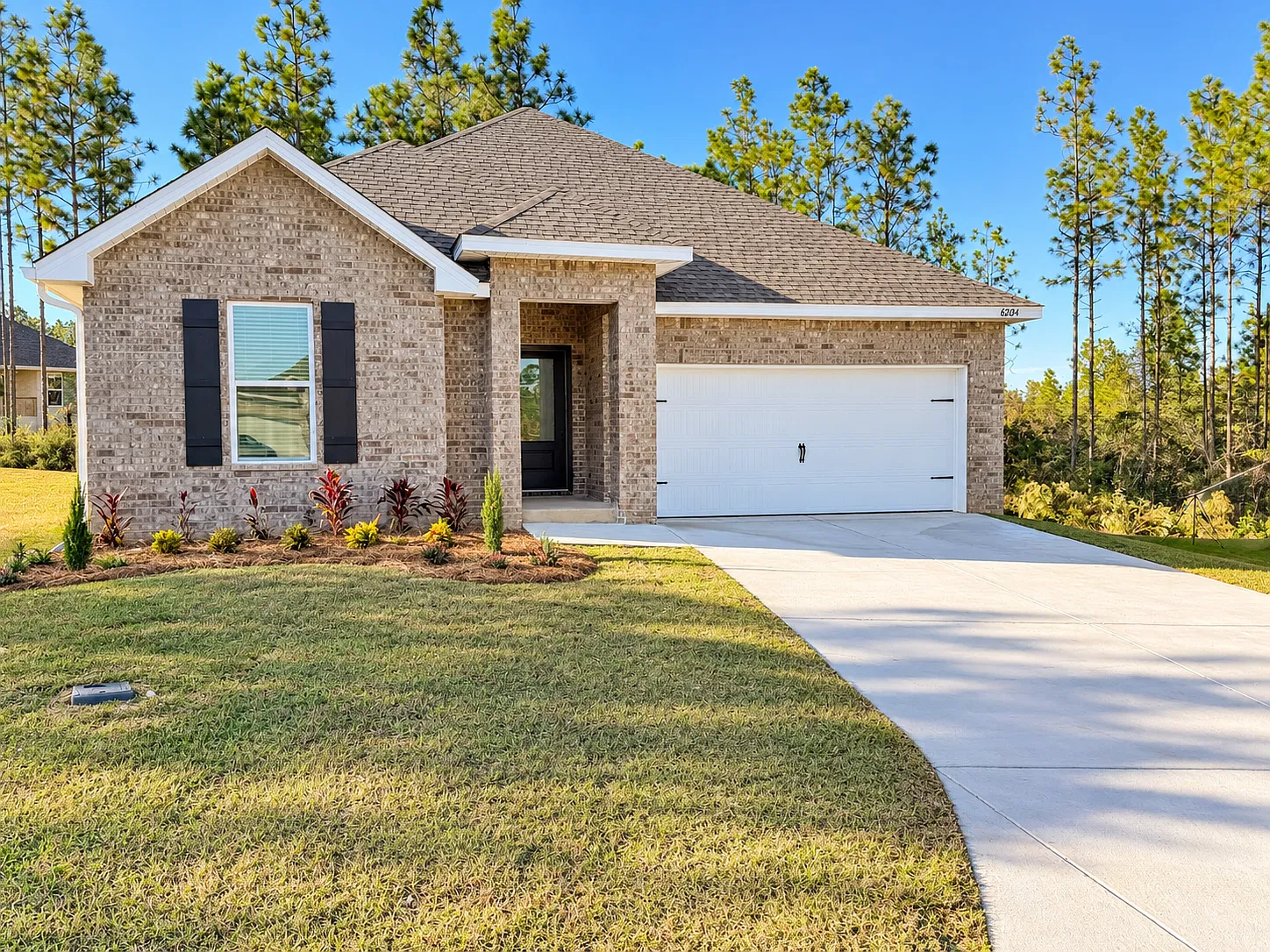 4 bed, 2000 sqft, $2,250 — Photo 1