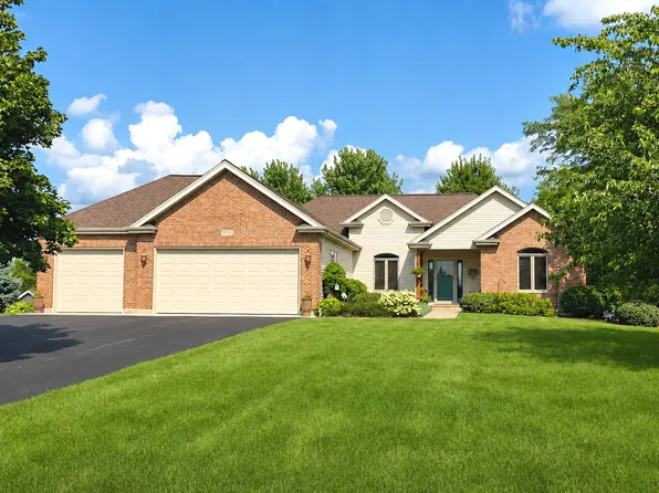 5020 Patty Ln, Ringwood, IL 60072
