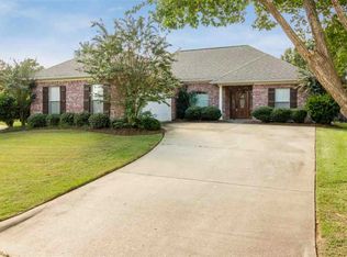 458 Manchester Dr, Pearl, MS 39208