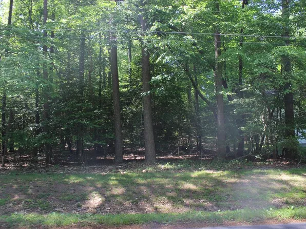 1722 Captains Corridor, Greenbackville, VA 23356