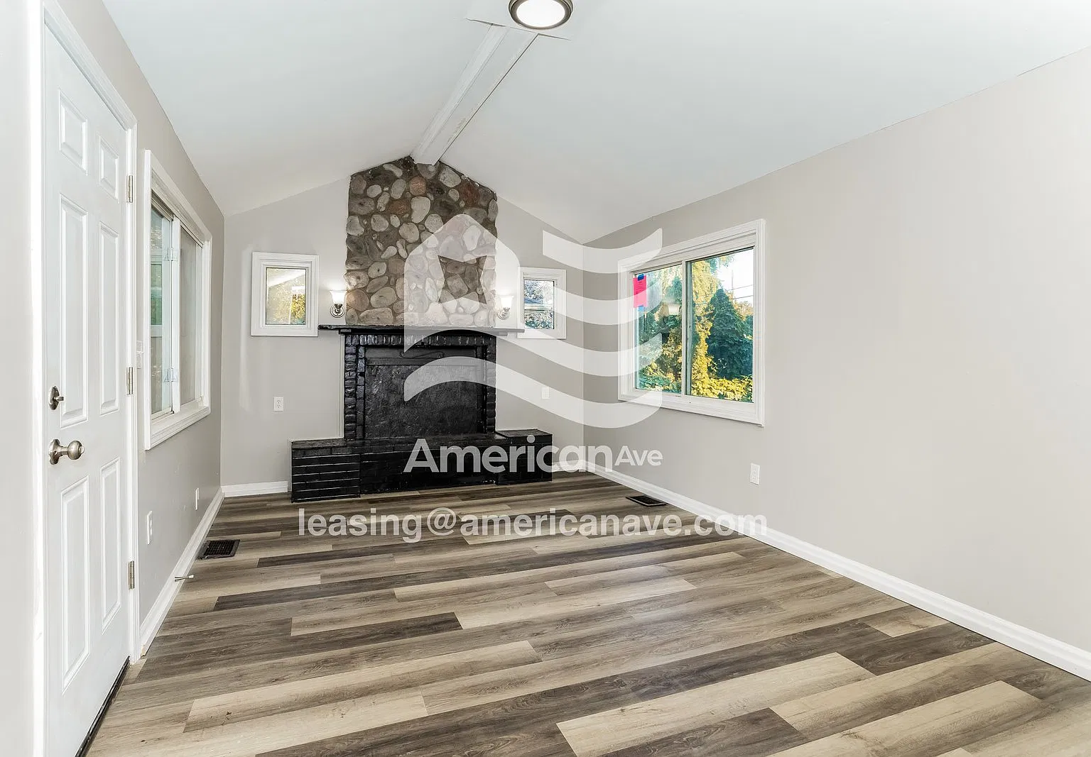 2 bed, 1.5 bath, 1088 sqft, $1,430 — Photo 4