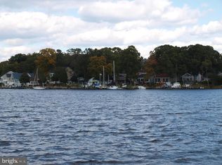 372A North Dr, Severna Park, MD