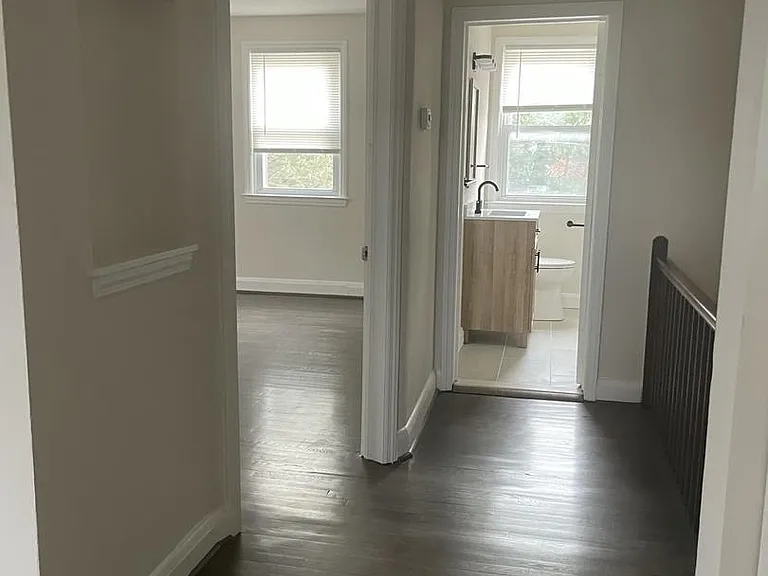 922 Dartmouth Rd — Photo 5