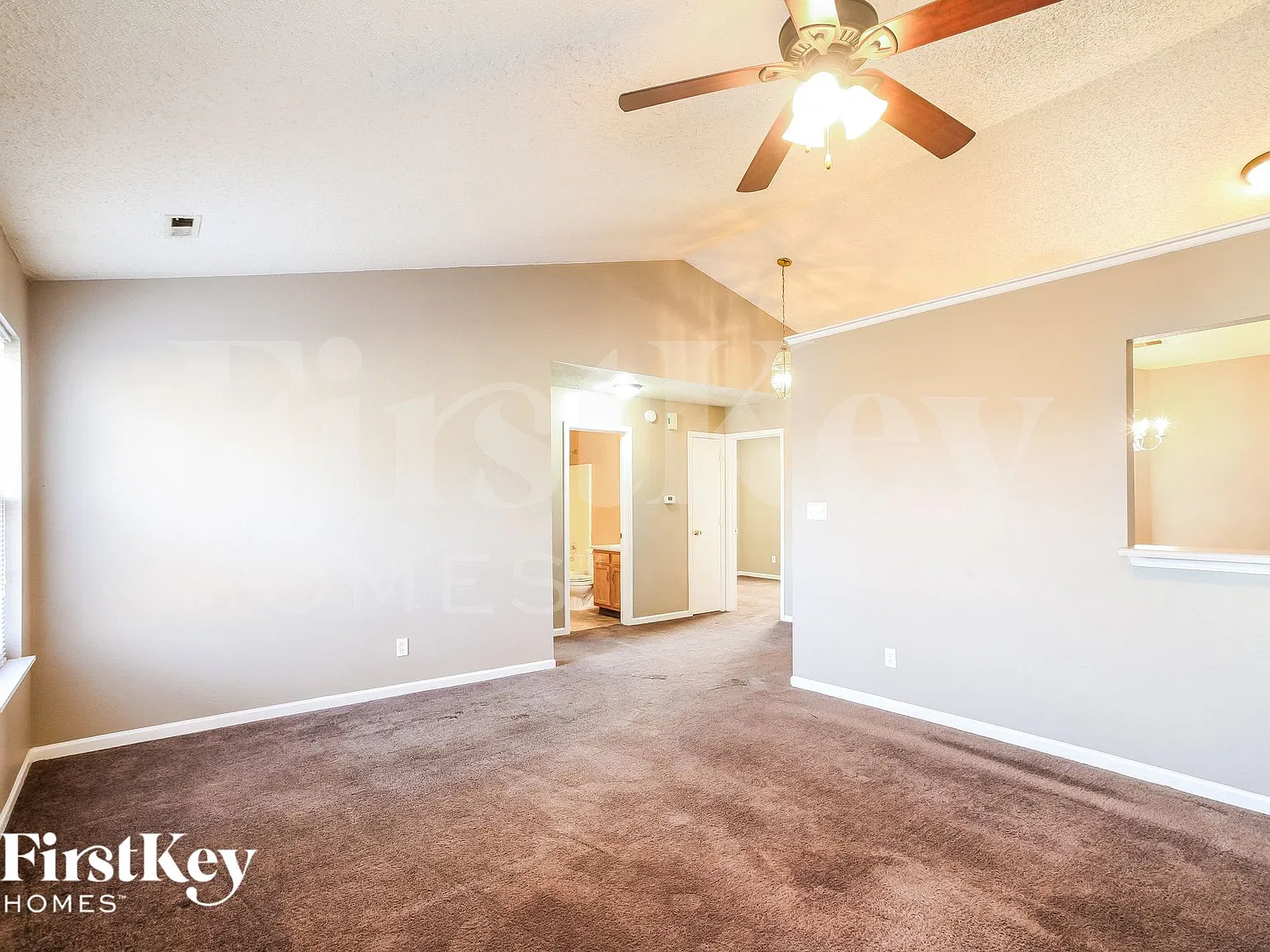 3 bed, 2.0 bath, 1126 sqft, $1,830 — Photo 4