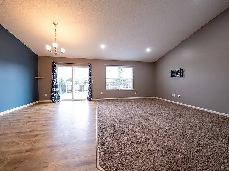15141 Emory Cir — Photo 8