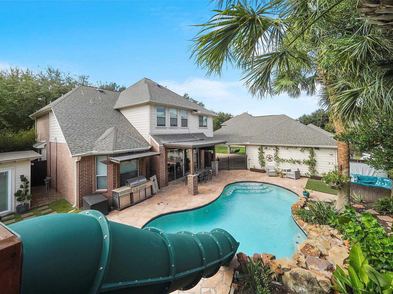 707 Oyster Creek Dr, Sugar Land, TX 77478 | Zillow