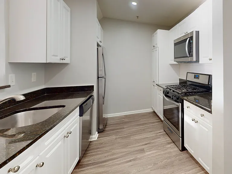 14 North — Photo 15