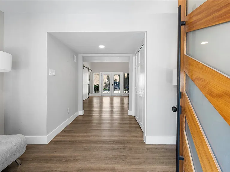 8202 Argentina St — Photo 7