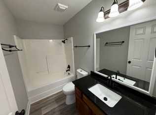 2518 E Battlefield Blvd APT 9, Bentonville, AR 72712