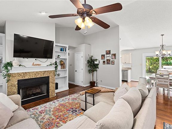 5th image of 4280 White Oak Dr