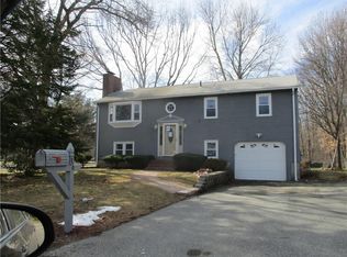 36 Freedom Ct, Johnston, RI 02919