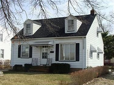 1st image of 4011 Wood Ave