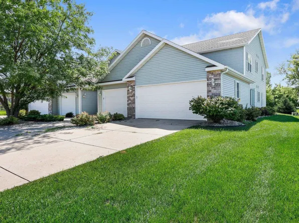 202 Douglas Dr #202, Brooklyn, WI 53521