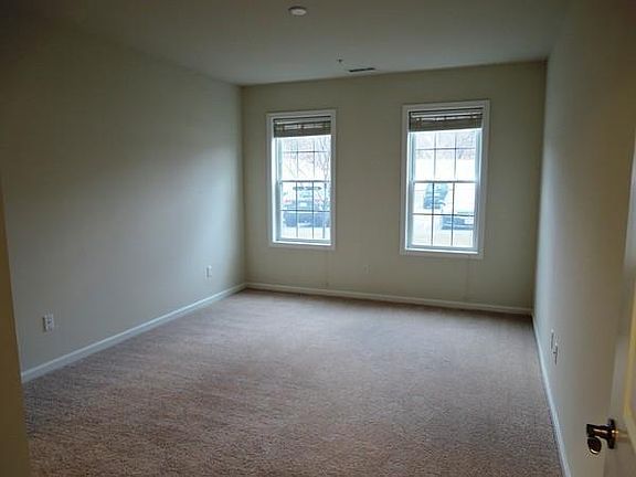 4th image of 428 John Mahar Hwy Unit 404