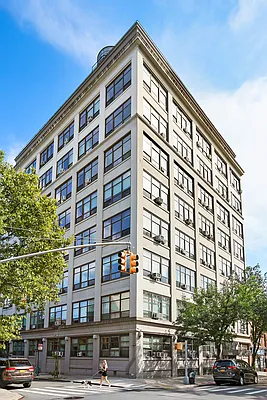 Sold by Compass | media 7