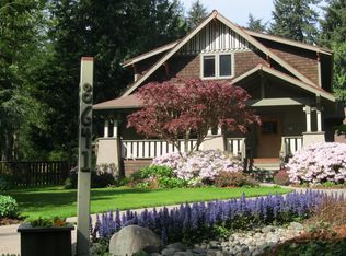 8641 Ferncliff Ave, Bainbridge Island, WA 98110