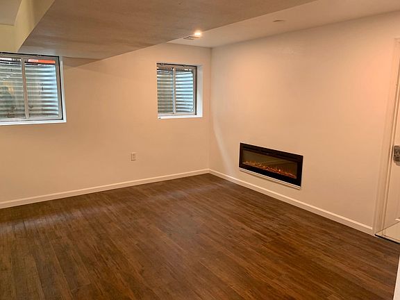 5th image of 1740 Gaylord St #3