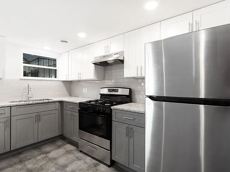 Dellview Crossing Apartments — Photo 42