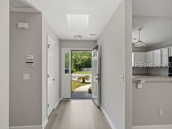 5th image of 8 Star Magnolia Drive