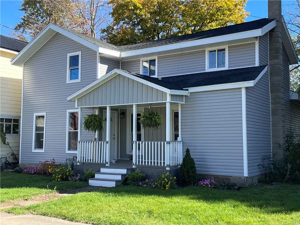 321 West Ave, Medina, NY 14103