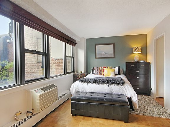 4th image of 230 E 15th St APT 7L