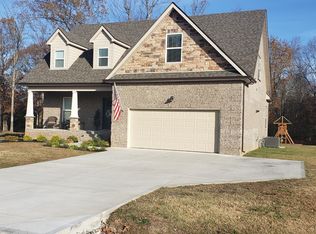 319 Oak Glen Dr, Smithville, TN 37166