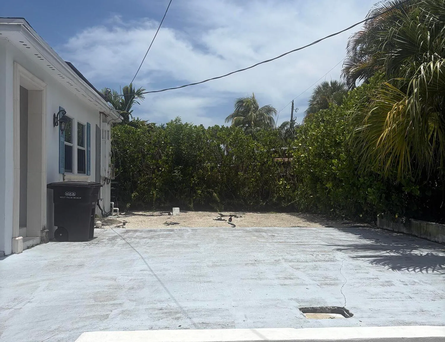 3 bed, 2.0 bath, 1426 sqft, $6,500 — Photo 3