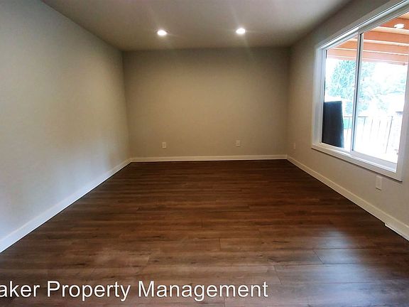 3rd image of 2216 O St NE APT C