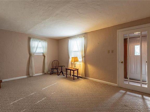 3rd image of 1339 E 360th St