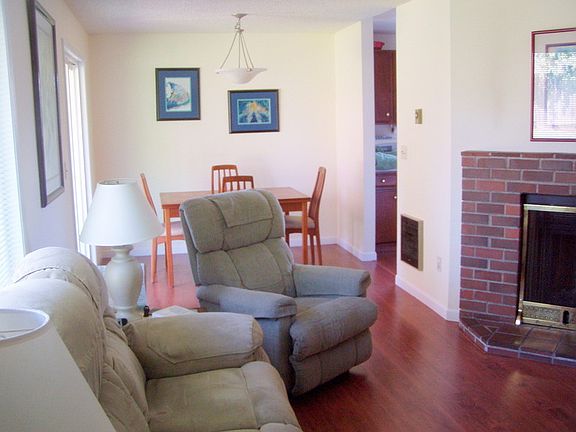 5th image of 1206 SE 155th Ave