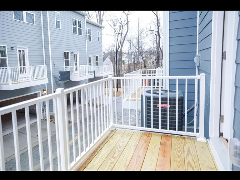 1222 Ashbury St #1007B — Photo 11