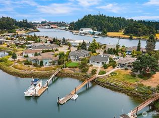 135 Lummi Dr, La Conner, WA 98257