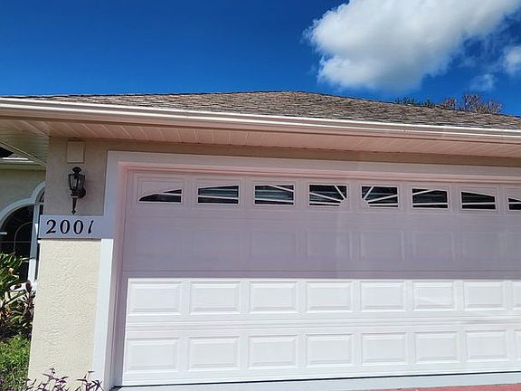 2nd image of 2001 SW Altman Ave