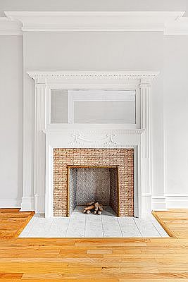 4th image of 130 W 81st St #4