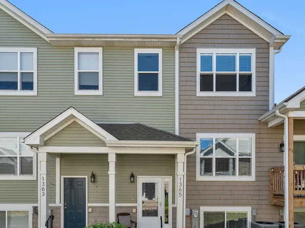1365 Carolyn Ct, Yorkville, IL 60560