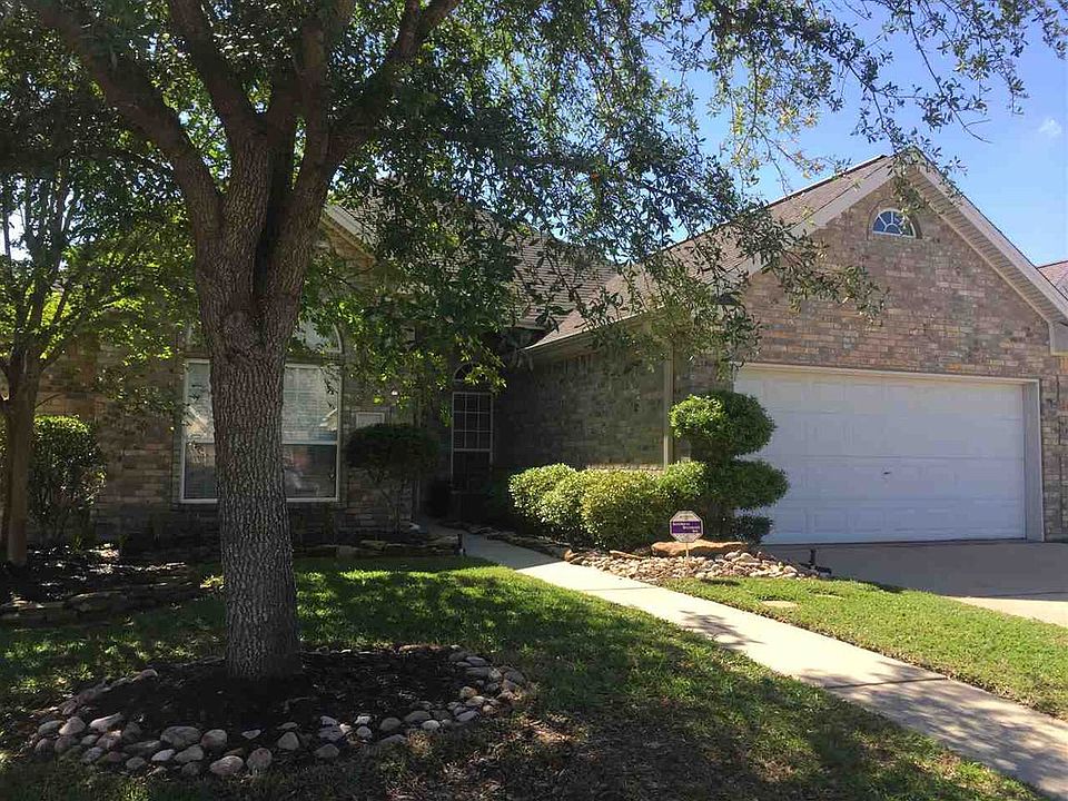 1st image of 2355 Sunflower St