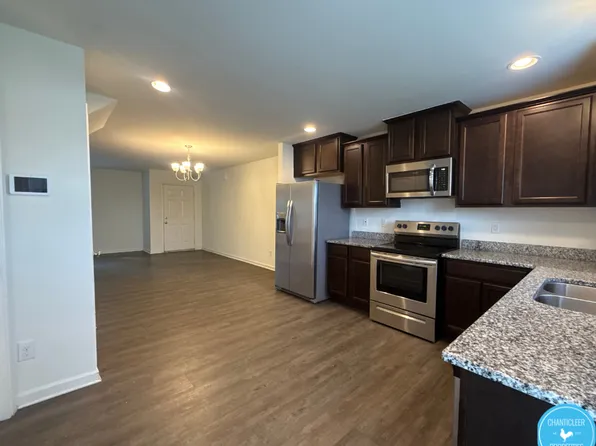 1208 Haybrook Ln #101, Raleigh, NC 27610