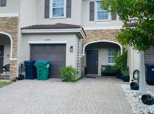 22390 SW 88th Path, Cutler Bay, FL 33190