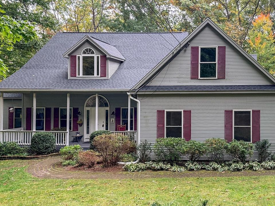 1st image of 14 Fieldstone Drive