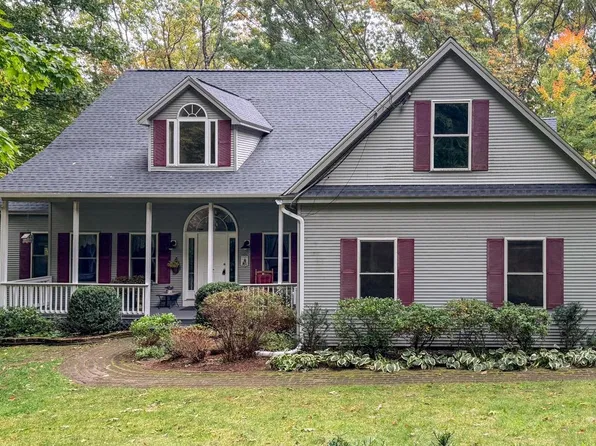 14 Fieldstone Drive, Hooksett, NH 03106