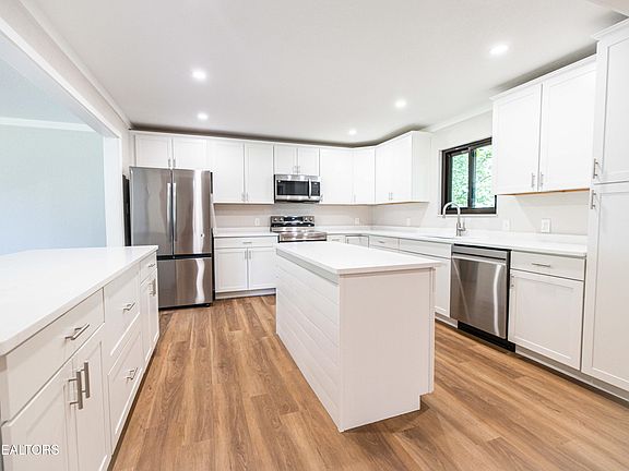 2nd image of 107 Garnet Ln