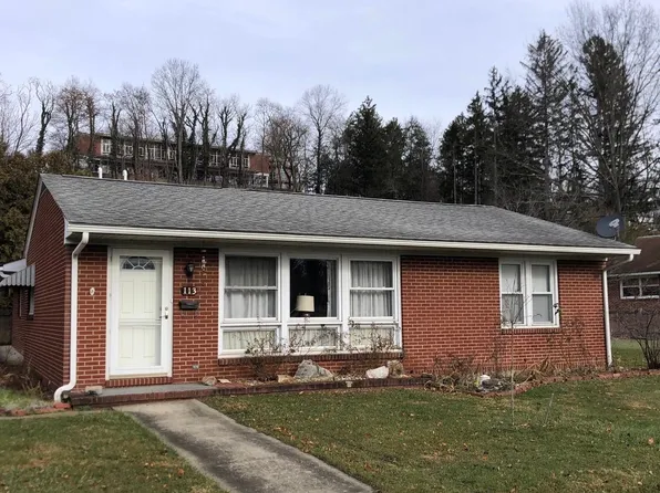 113 Spruce St, Elkins, WV 26241