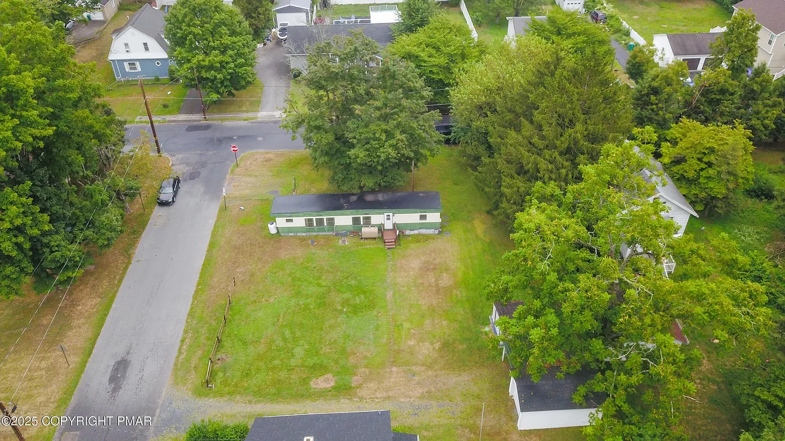 1 Oakland Ave photo 1