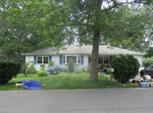 422 Shady Ln, Howell, NJ 07731