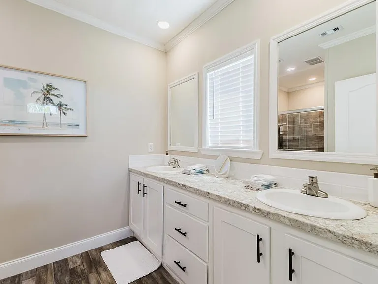 12581 Spring Meadow Dr — Photo 13