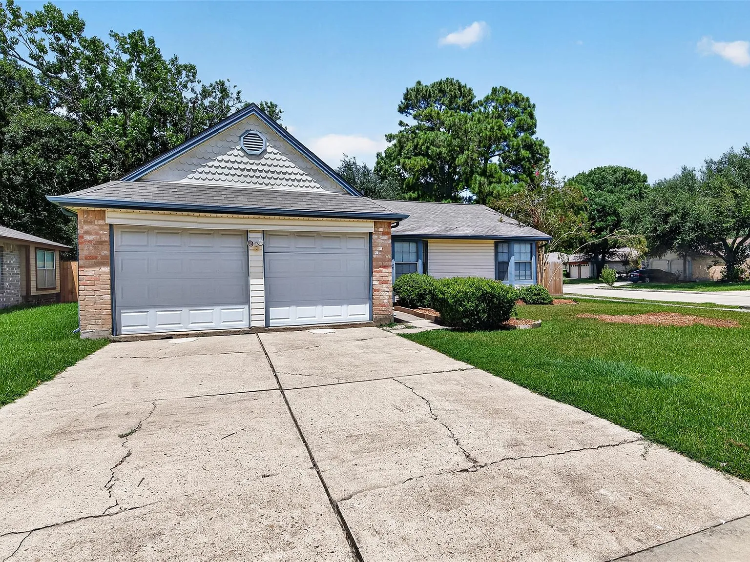 3 bed, 2.0 bath, 1318 sqft, $1,800 — Photo 1