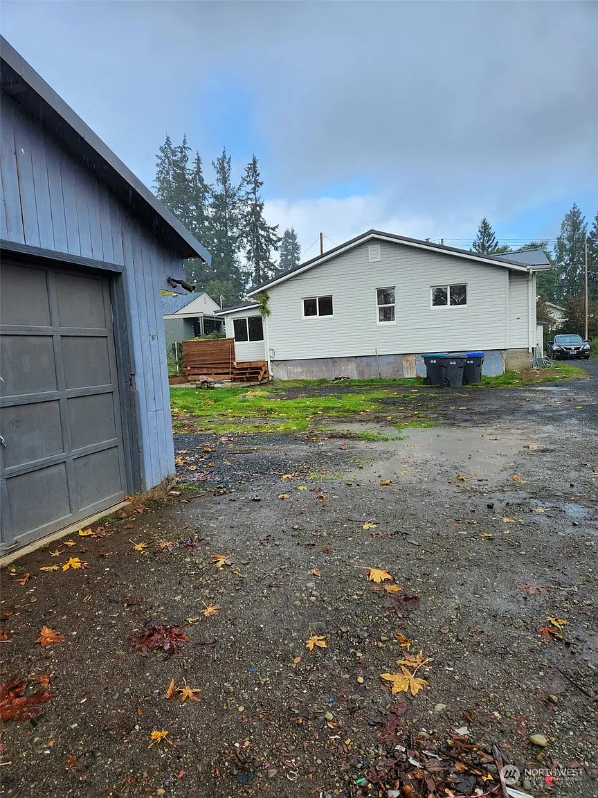 605 E Arcadia Avenue photo 1