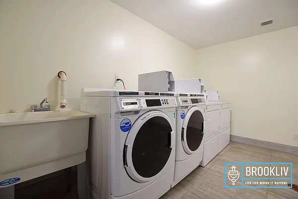 Rented by null | media 43