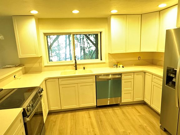 5th image of 2056 E Idaho Springs Rd #2