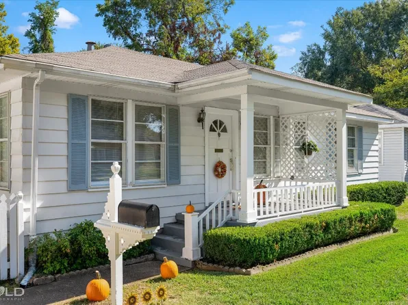 3721 Greenway Pl, Shreveport, LA 71105